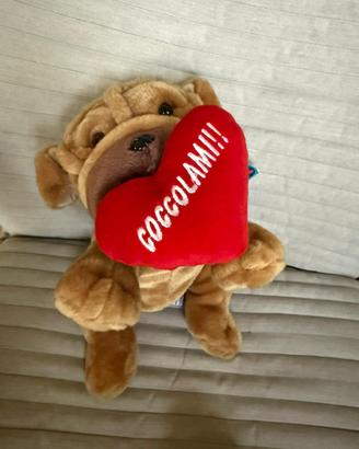 Peluche Cagnolino con cuore.