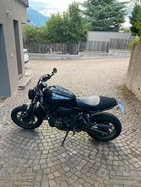 Yamaha xsr 700