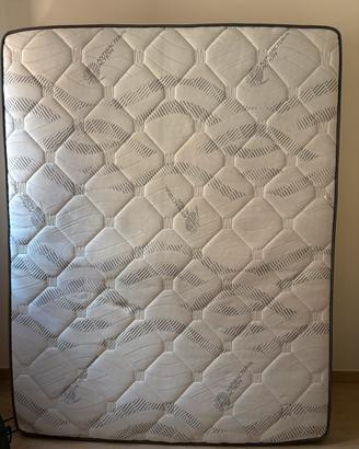 Materasso 1000 molle insacchettate come nuovo