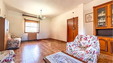 Trilocale con giardino e taverna