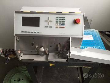 Taglia spela cavi elettroniche