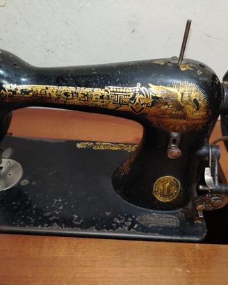 Macchina da Cucire d'Epoca Singer Modello 27/28 "S