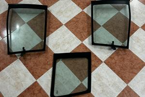 Vetri posteriori cristalli nissan terrano II 2