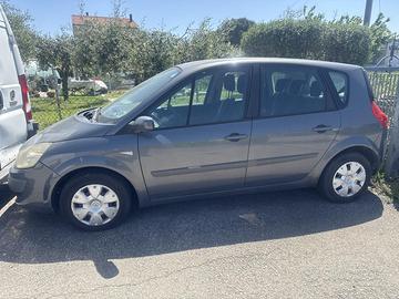 Renault scenic gpl