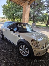 Mini Cooper R56 1.6  120 CV