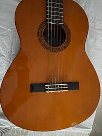 Chitarra yamaha classica