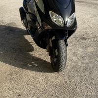 Yamaha T Max - 2005