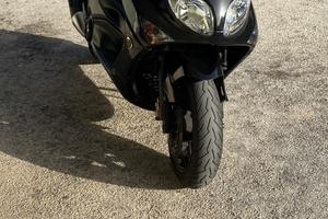 Yamaha T Max - 2005