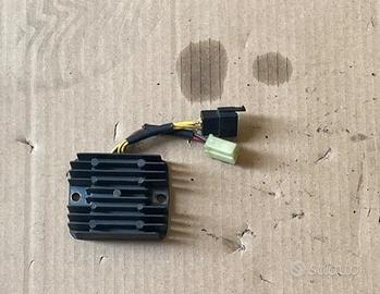 Regolatore di corrente suzuki sv 650 usato