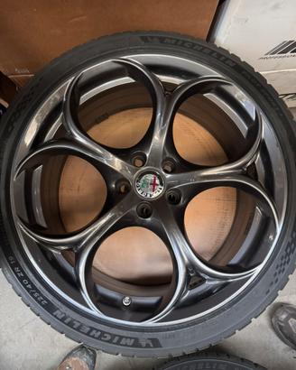cerchi 19 e gomme alfa giulia originali