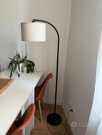 Lampada da terra moderna