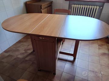 TAVOLO FOPPAPEDRETTI richiudibile con 2 sedie