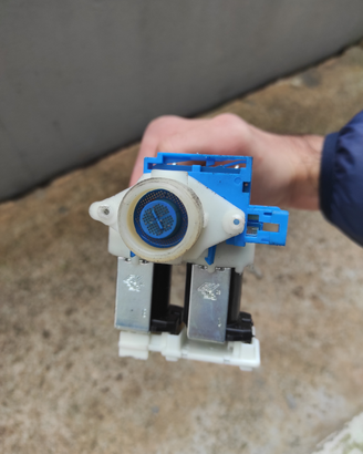 Elettrovalvola lavatrice Whirlpool