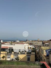 2 LOCALI A NAPOLI