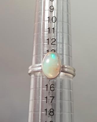 Anello in Opale bianco etiope naturale-Argento 925