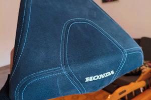 Sella Alcantara passeggero Honda Cb1000r