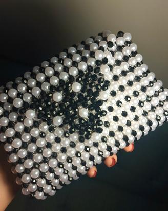 clutch fatto a mano con le perline