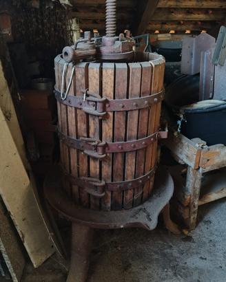 Torchio per vino