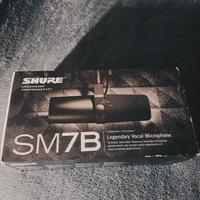 SHURE SM7B