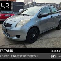 TOYOTA Yaris 1.0 5 porte