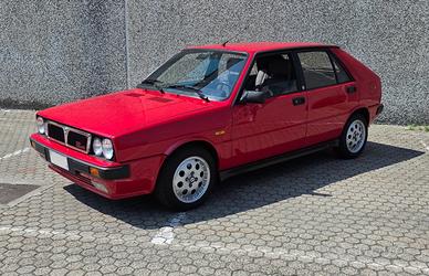 Lancia Delta HF Turbo 1.6