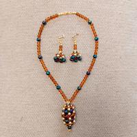 Parure nuova e unica collana e orecchini 