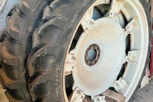4 set ruote trattore gomme + cerchi varie misure