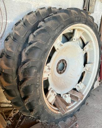 4 set ruote trattore gomme + cerchi varie misure