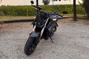 Suzuki gsxs 950 a2