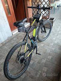 Mountain bike elettrica 