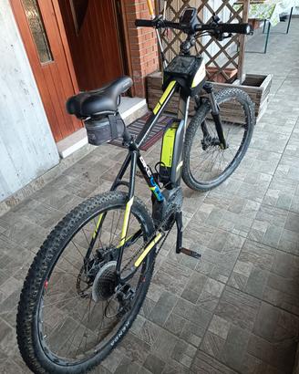 Mountain bike elettrica 