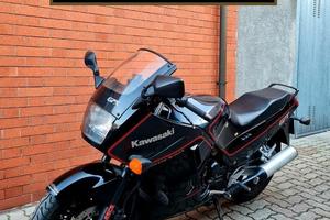 Kawasaki GPX 750 R