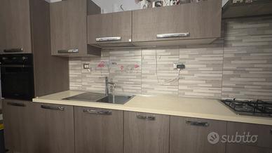 CUCINA STOSA+ELETTRODOMESTICI E TAVOLO IN OMAGGI