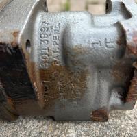 Distributore a due vie e motore idralico