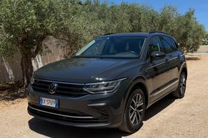 Volkswagen Tiguan 2.0 TDI 150 CV SCR DSG Life spor