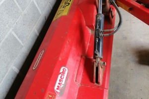 Trincia sbanchinatrice maschio modello giraffa