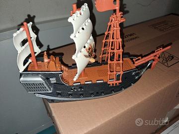 vascello in plastica 