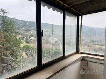 3 LOCALI A LUGNANO IN TEVERINA