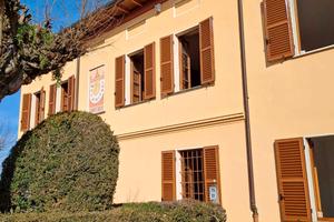 Trif. ristrut + n.3 garage+ area verde + terreno