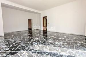 Ampio e luminoso quadrilocale. LIBERO SUBITO!