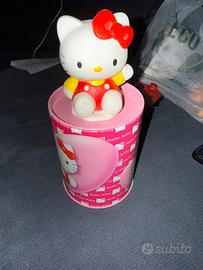 Salvadanaio Sanrio Hello Kitty + omaggio