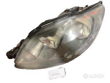 FARO ANTERIORE SINISTRO VOLKSWAGEN Golf 5 Plus (04
