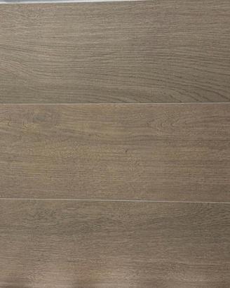 Piastrelle in gres effetto legno 20x122