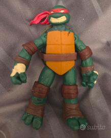 tartaruga ninja Raffaello - completa di armi