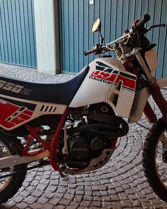 Moto Cagiva T4 350 