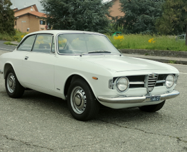 Alfa Giulia gt "scalino" TARGA ORO