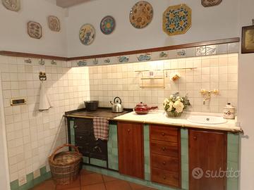 Cucina in muratura dim. 230x60 cm