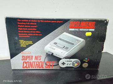 Super Nintendo nuovo mai utilizzato con scatola