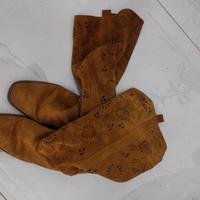 Stivali stile nomade in vera pelle scamosciata