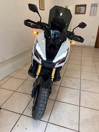 Honda x-adv 2023